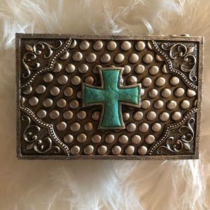 Wood box with a turquoise Cross on top